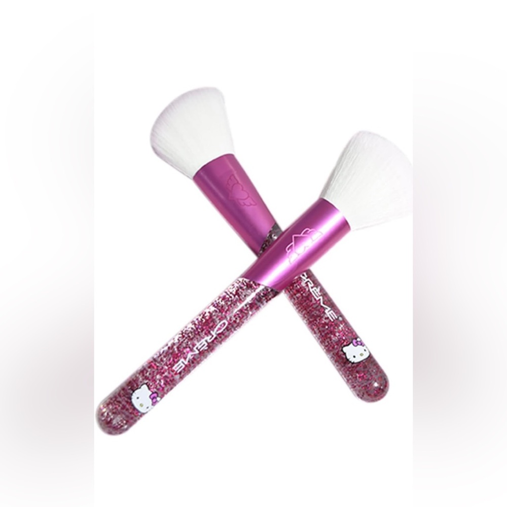 Hello Kitty Luv Wave Makeup Brush Collection Set of 5 Sanrio Limited Edition - Picture 5 of 9
